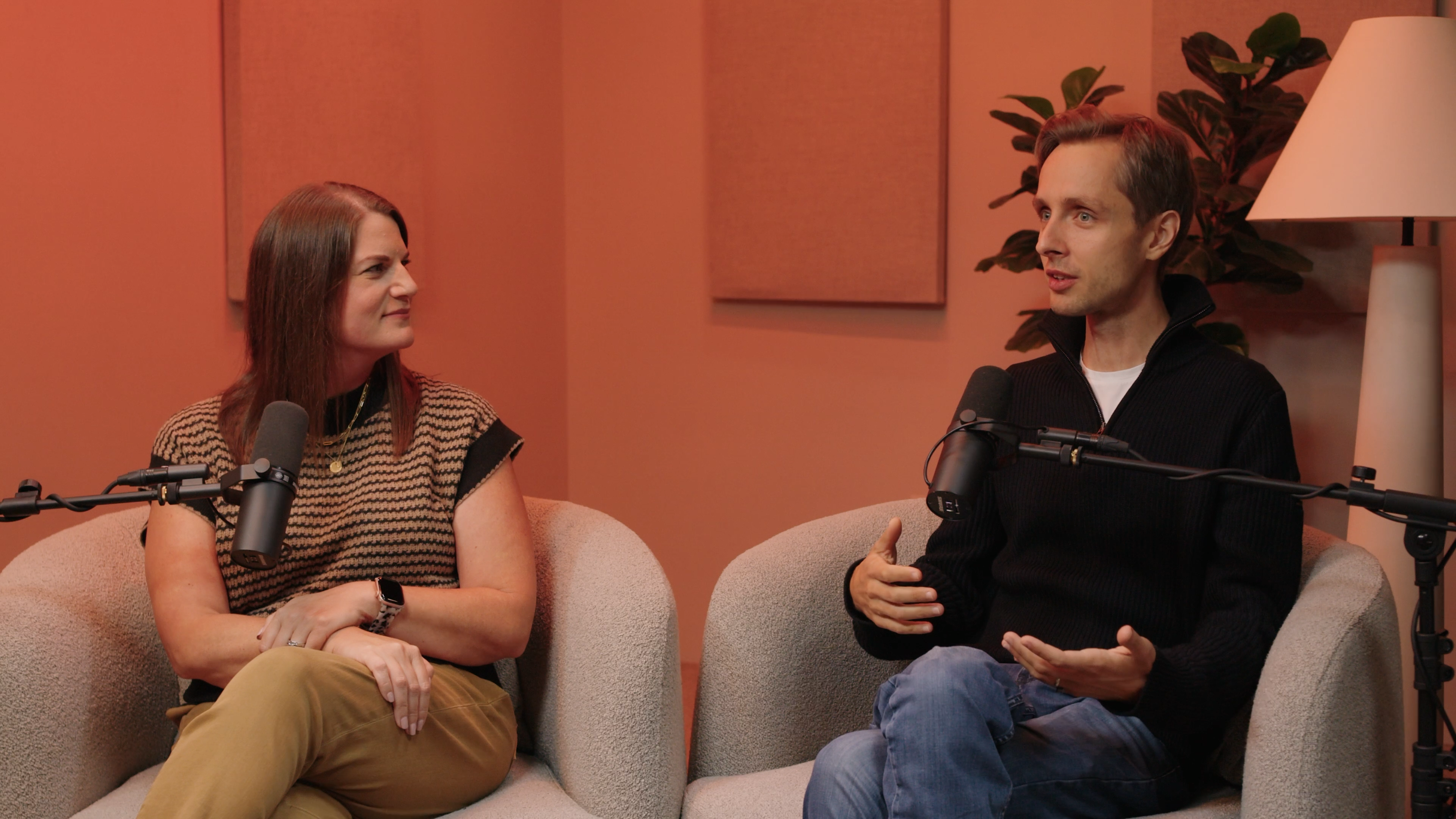 5D3A4DC4-7F7F-410F-897E-EF3C28B95D4A